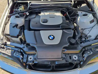 2005 BMW E46 320D — Engine Bay (photo 18)