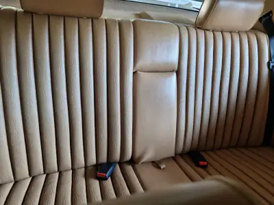 1984 Mercedes-Benz W123 230E (photo 16)