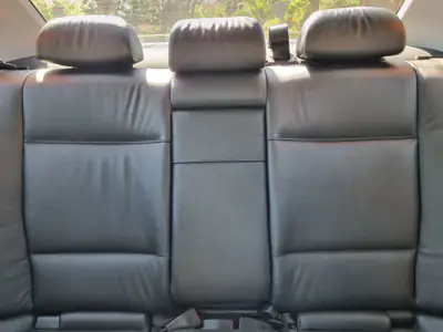2005 BMW E46 320D — Interior Back (photo 13)