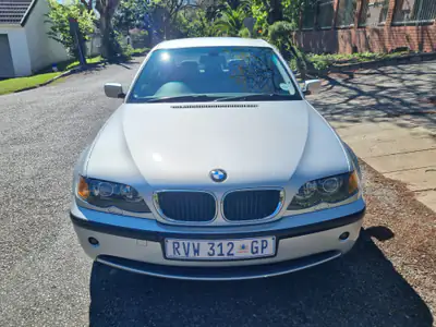 2005 BMW E46 320D — Front (photo 3)