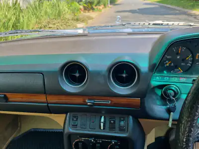 1985 Mercedes-Benz W123 230E (photo 8)